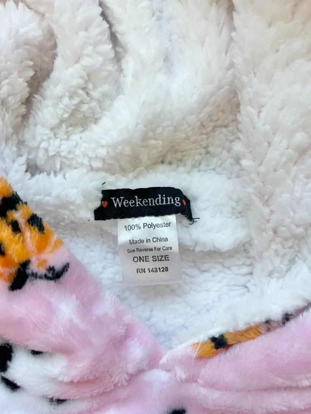 Halloween Oversized Fleece Pink Comfy Blanket Sweater Snuggie Spooky Season